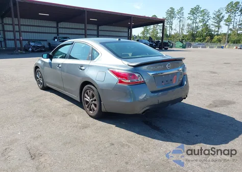 2015 Nissan Altima 2.5 S из США, поврежденный, VIN 1N4AL3AP5FC583705